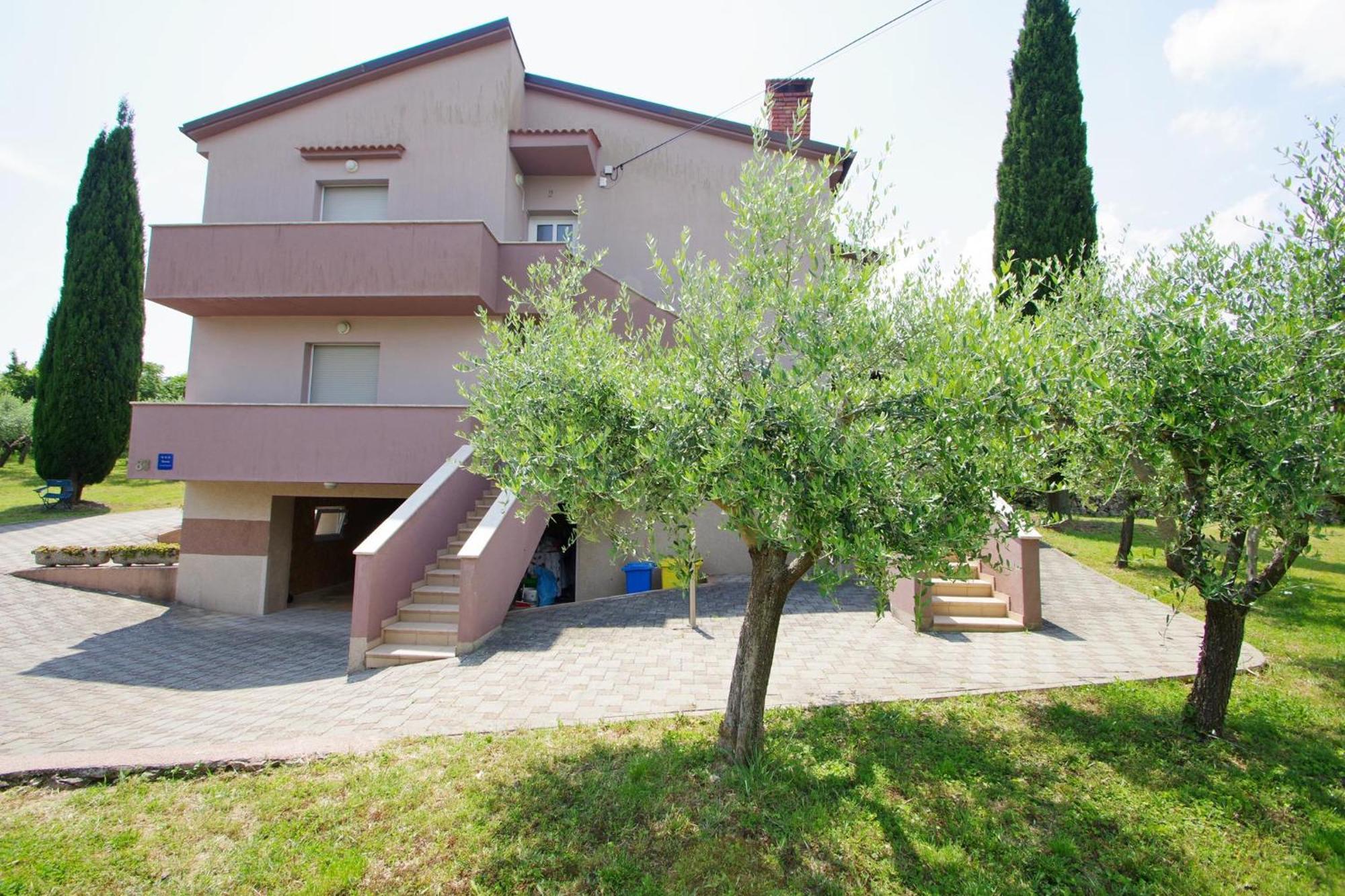 Apartments Nikolina Rakalj Екстериор снимка