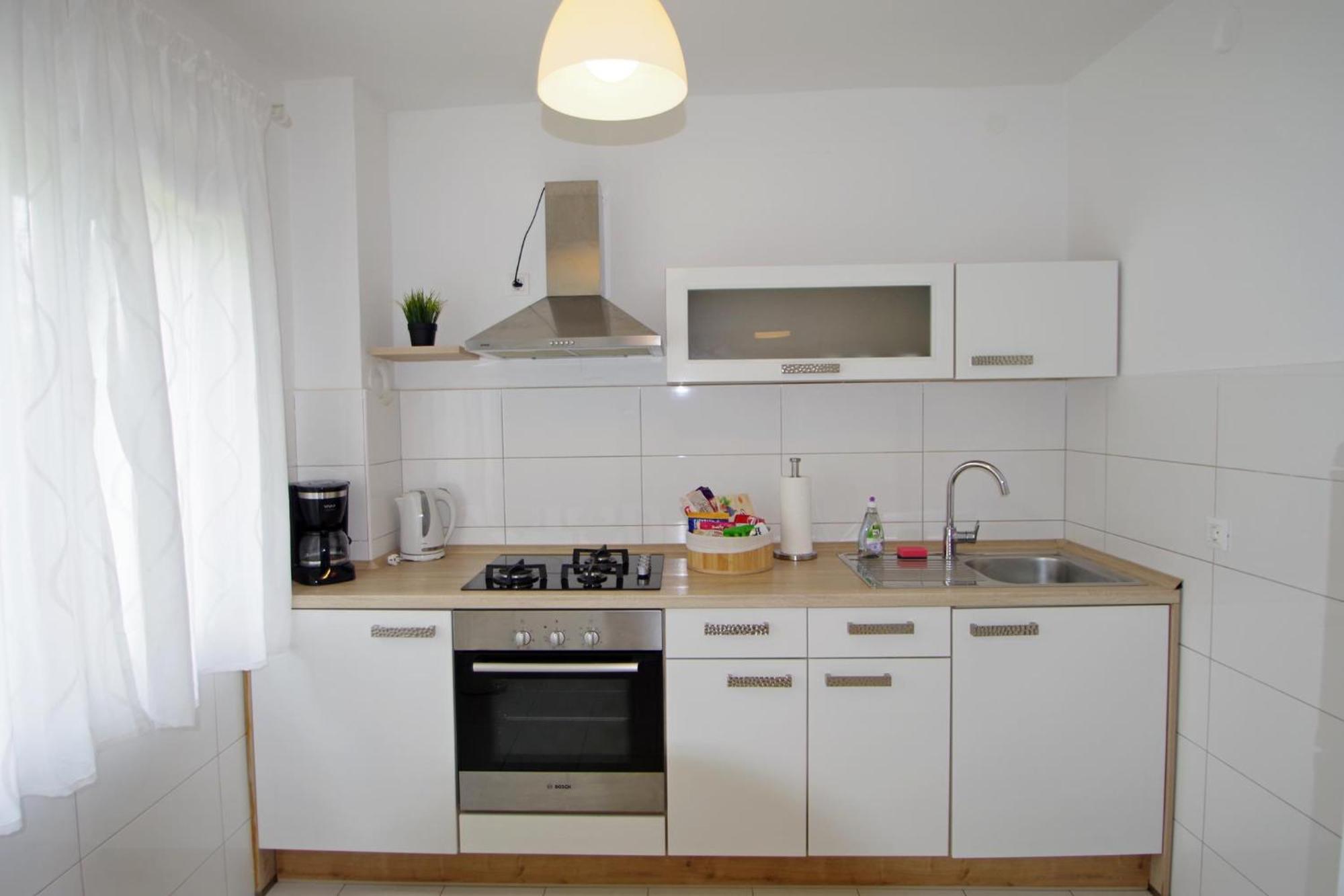 Apartments Nikolina Rakalj Екстериор снимка
