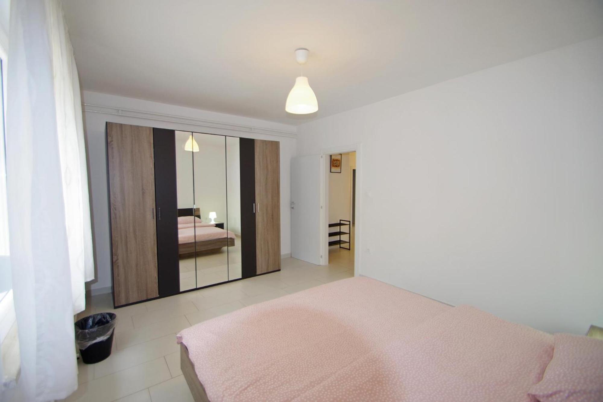Apartments Nikolina Rakalj Екстериор снимка